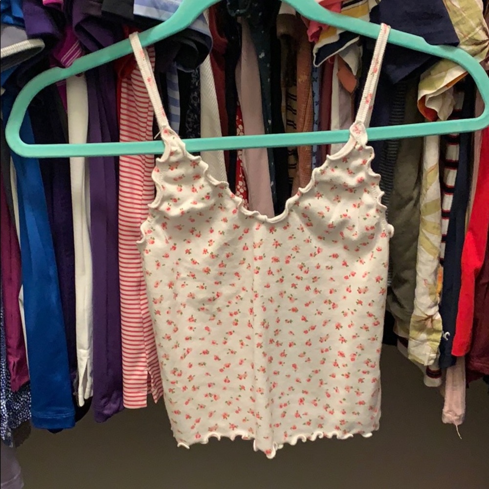 BRAND NEW BRANDY MELVILLE crop top